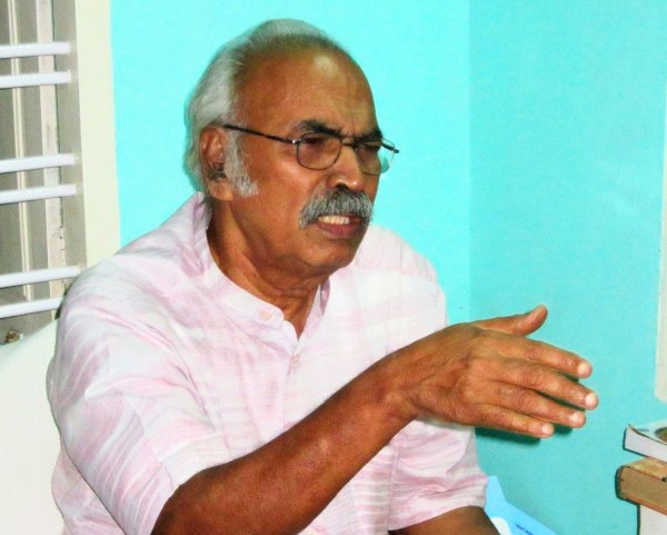 സാഹിത്യം സൃഷ്ടിക്കപ്പെടുന്നത് ഒരു ചെറു വിഭാഗത്തിനു വേണ്ടിയല്ല: പൊന്നീലൻ